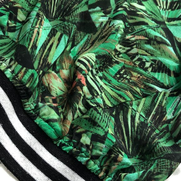 Sold - Picture 3 of 6